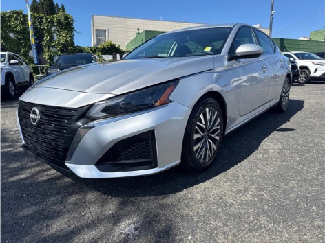 2023 Nissan Altima SV