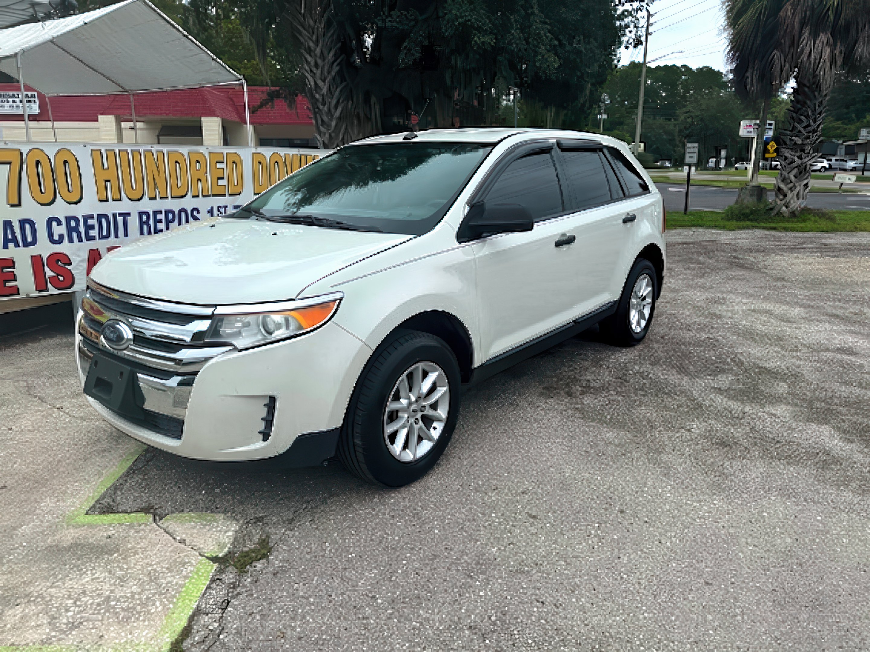 2013 Ford Edge SE's photo