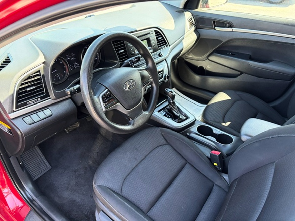 2017 Hyundai Elantra SE - Photo 6