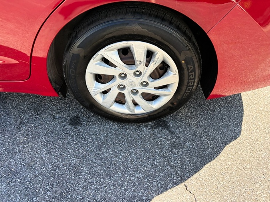 2017 Hyundai Elantra SE - Photo 10