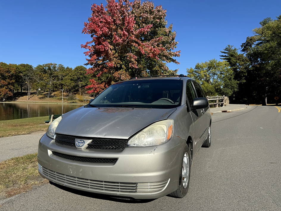 2004 Toyota Sienna