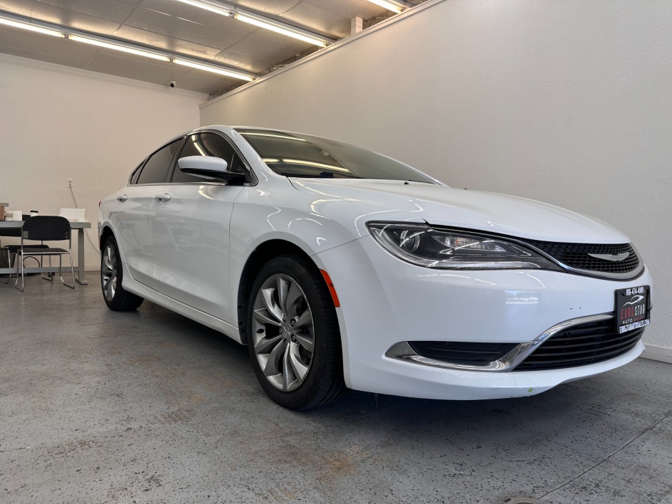 2015 Chrysler 200