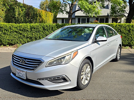 2015 Hyundai Sonata SE's photo