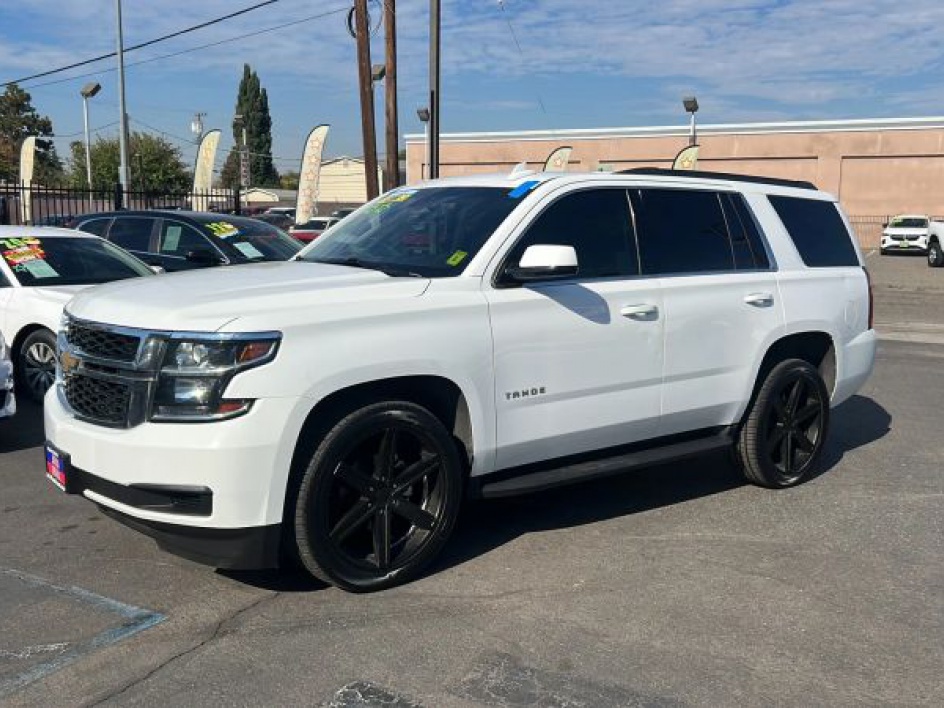 2017 Chevrolet Tahoe LS's photo