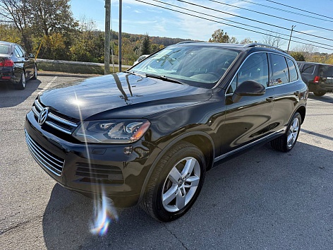 2012 Volkswagen Touareg Lux