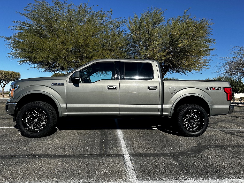 2020 Ford F-150 Lariat's photo