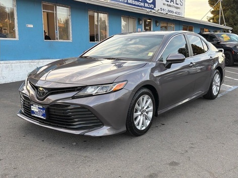 2020 Toyota Camry LE