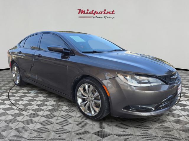 2015 Chrysler 200 S AWD's photo