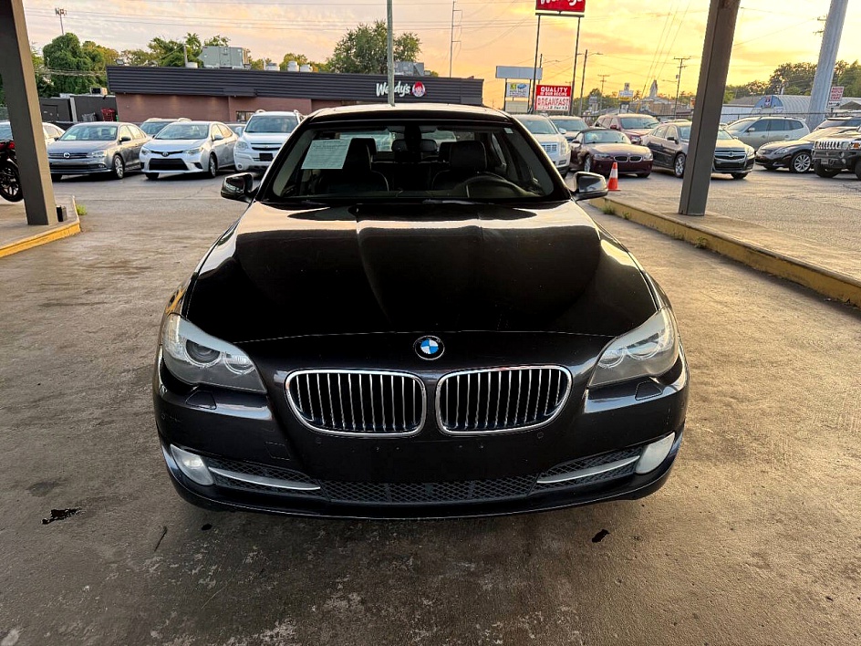 2012 BMW 5 Series 528i - Photo 9