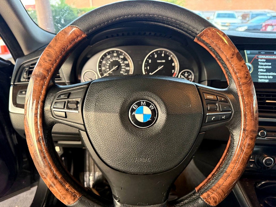 2012 BMW 5 Series 528i - Photo 23