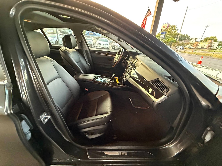 2012 BMW 5 Series 528i - Photo 20