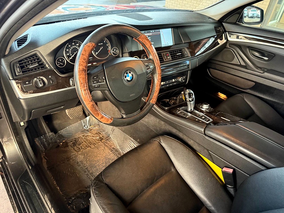2012 BMW 5 Series 528i - Photo 22