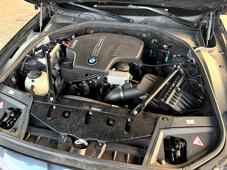 2012 BMW 5 Series 528i - Photo 32