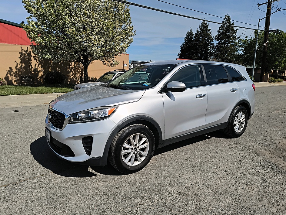 2019 Kia Sorento LX V6 AT's photo