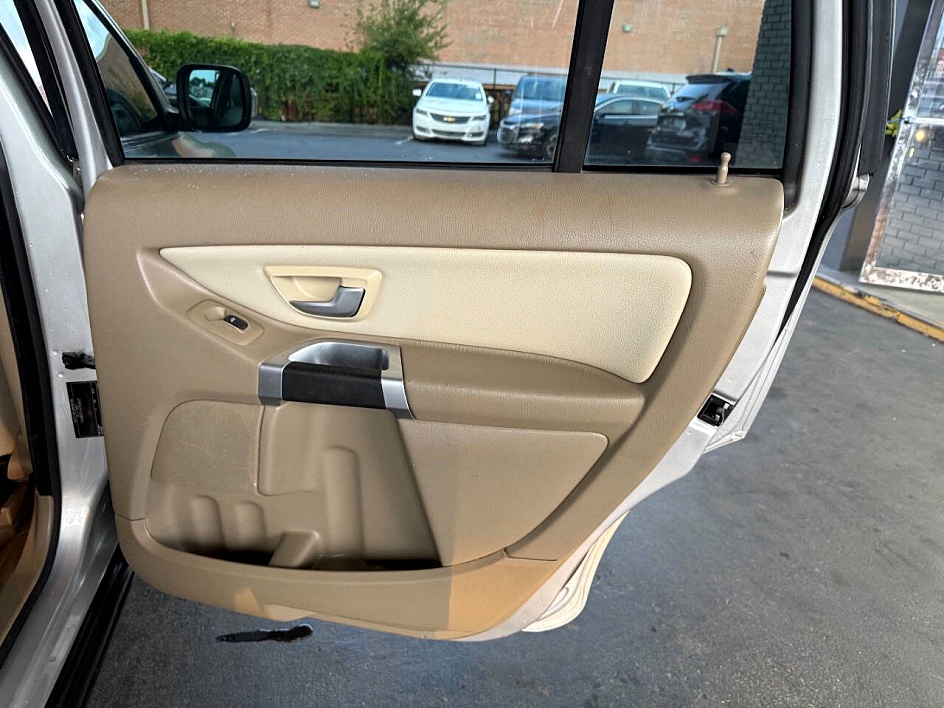 2010 Volvo XC90 3.2 - Photo 16