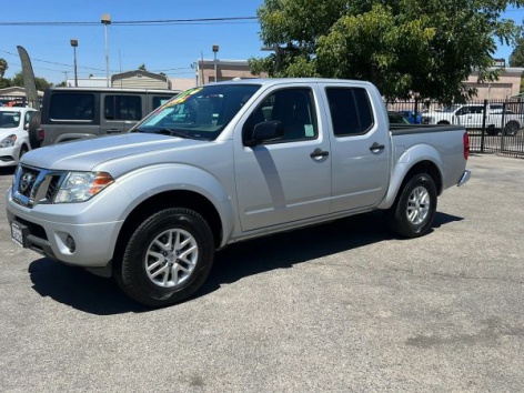 2016 Nissan Frontier SV's photo