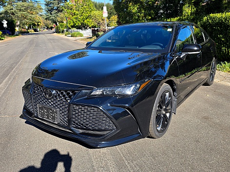 2021 Toyota Avalon XSE's photo