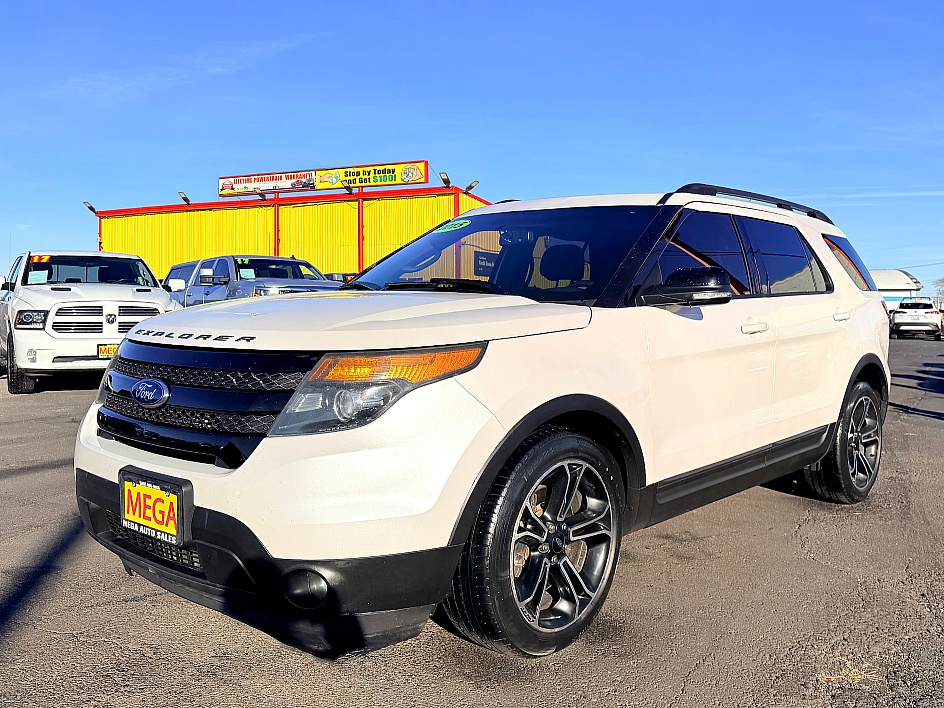 2015 Ford Explorer Sport's photo