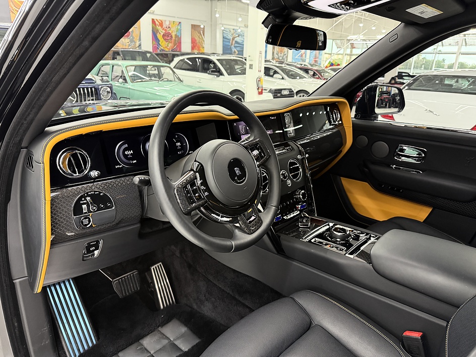 2025 Rolls-Royce Cullinan Black Badge - Photo 24