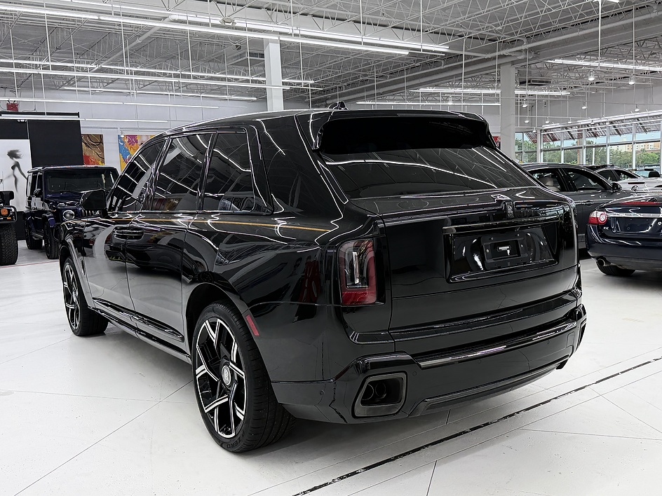 2025 Rolls-Royce Cullinan Black Badge - Photo 42
