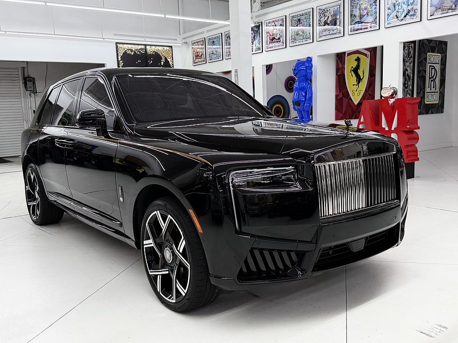 2025 Rolls-Royce Cullinan Black Badge - Photo 13