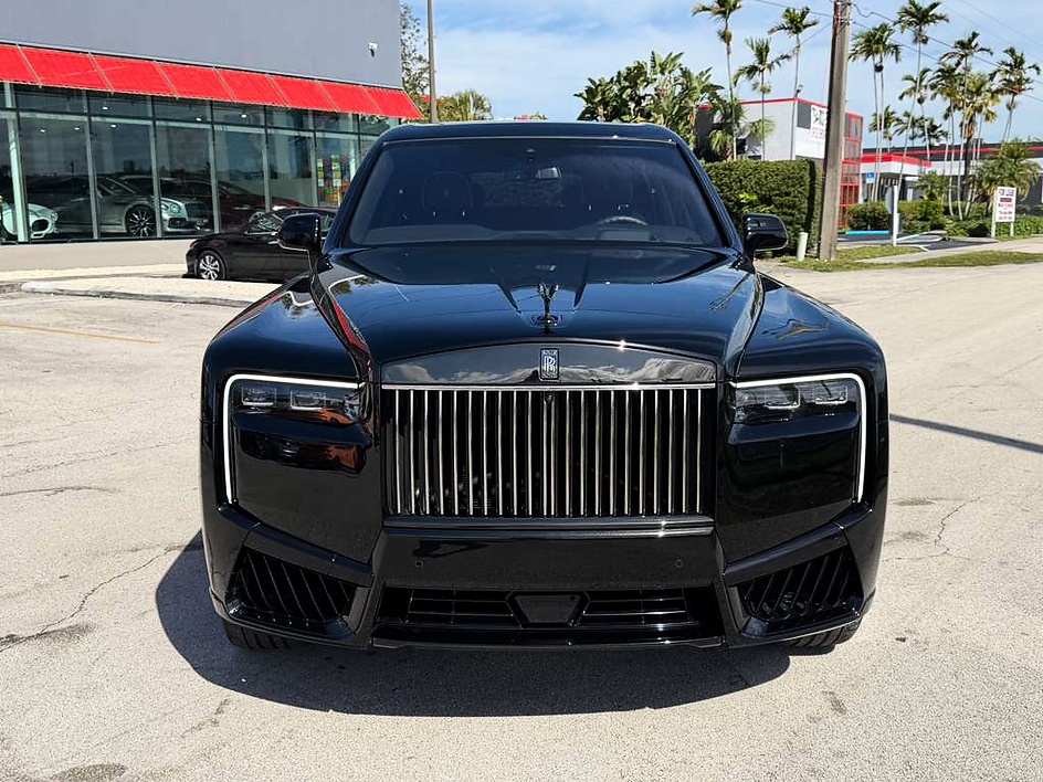 2025 Rolls-Royce Cullinan Black Badge - Photo 6