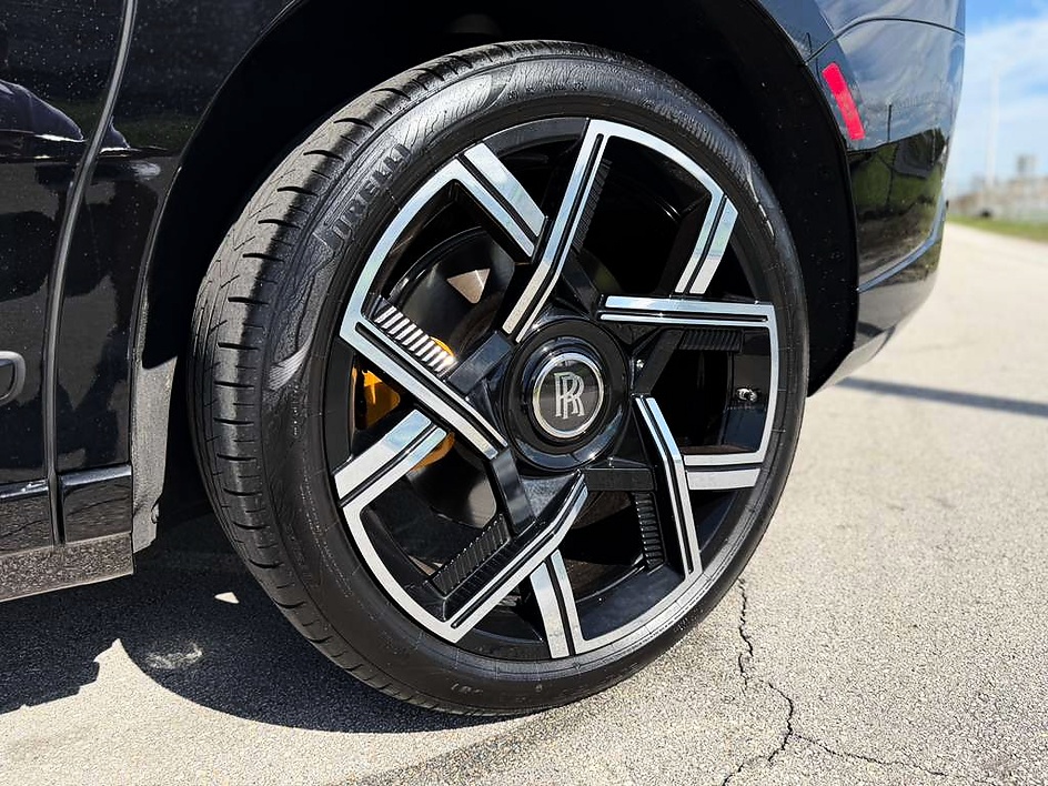 2025 Rolls-Royce Cullinan Black Badge - Photo 47