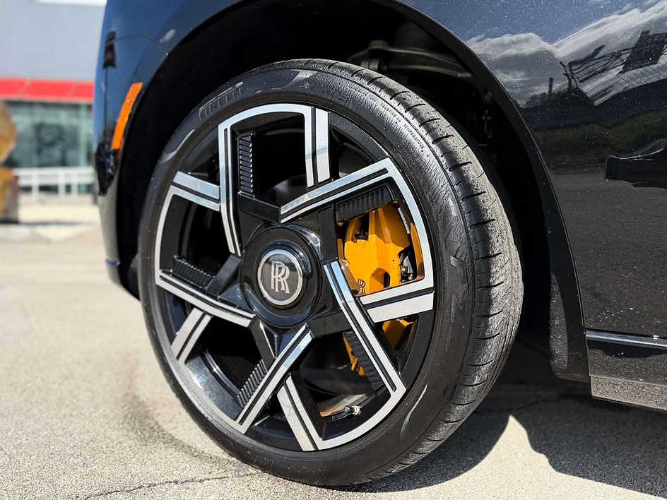 2025 Rolls-Royce Cullinan Black Badge - Photo 46