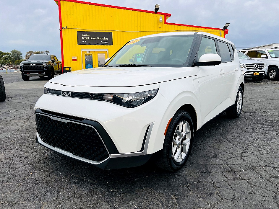 2023 Kia Soul LX