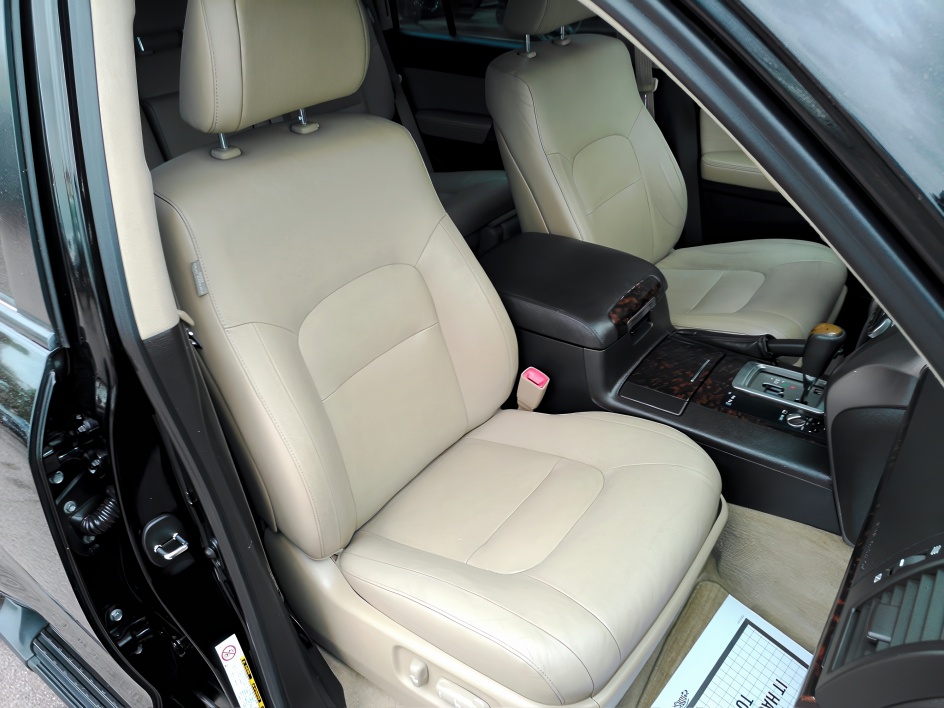 2008 Toyota Land Cruiser VX photo 3