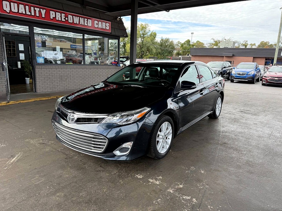 2015 Toyota Avalon XLE's photo