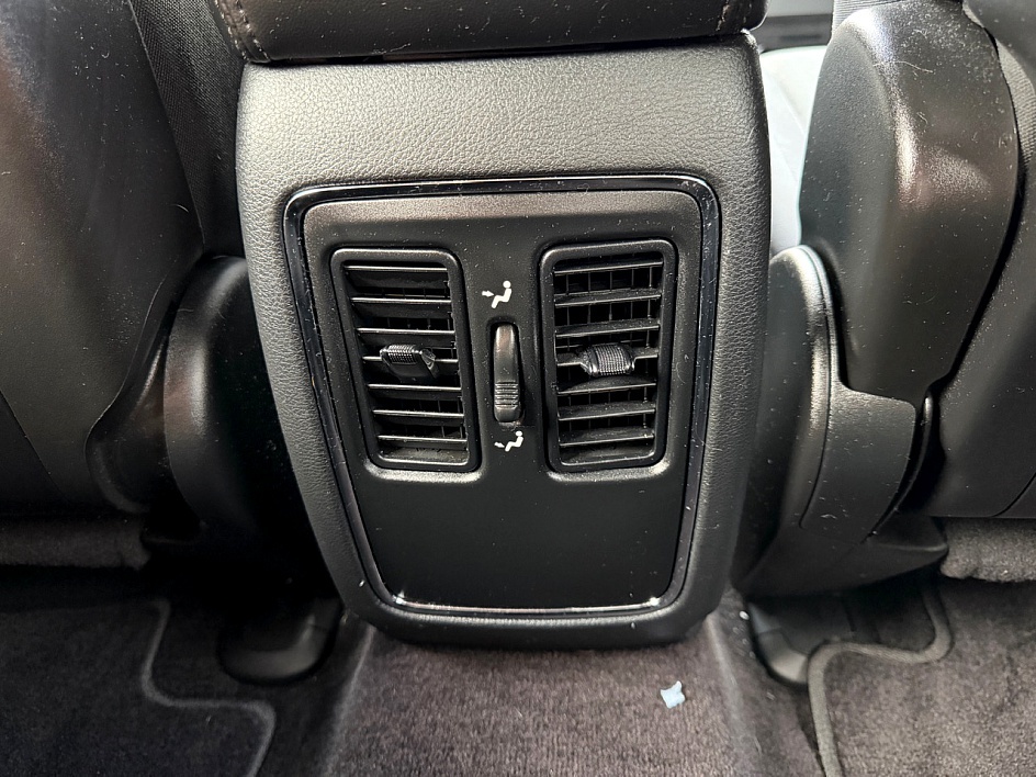 2016 Jeep Grand Cherokee Laredo E - Photo 15