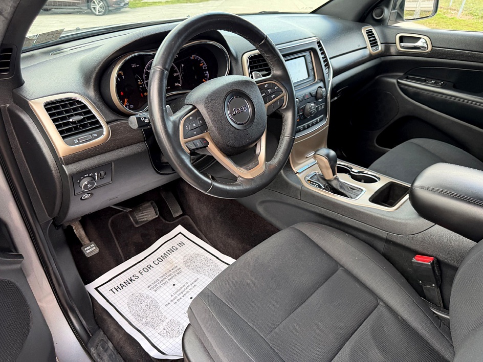 2016 Jeep Grand Cherokee Laredo E - Photo 12