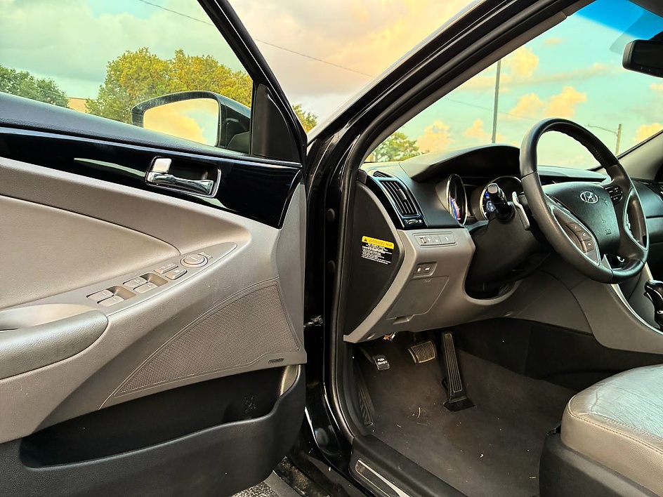 2013 Hyundai Sonata Limited - Photo 11