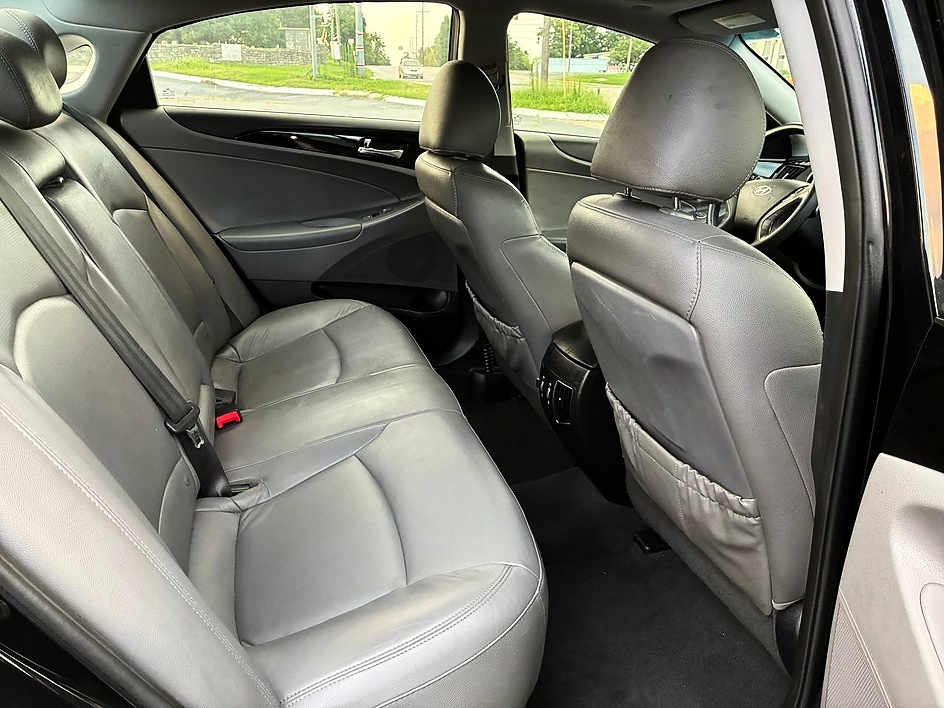 2013 Hyundai Sonata Limited - Photo 19