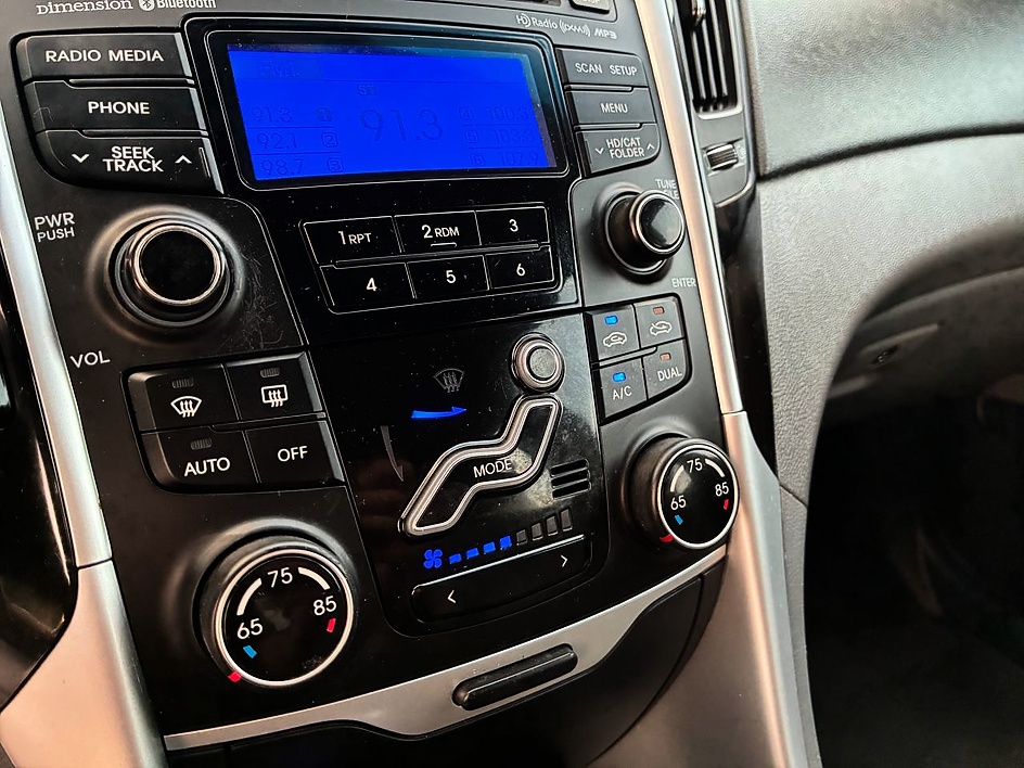 2013 Hyundai Sonata Limited - Photo 25
