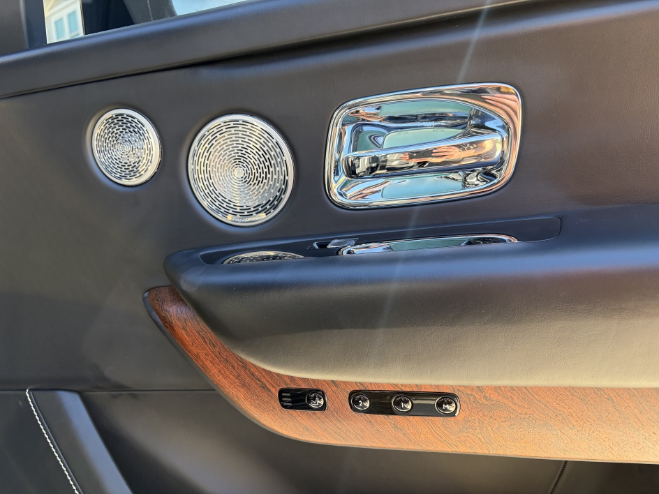 2020 Rolls-Royce Cullinan Base - Photo 16
