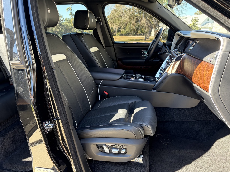 2020 Rolls-Royce Cullinan Base - Photo 12