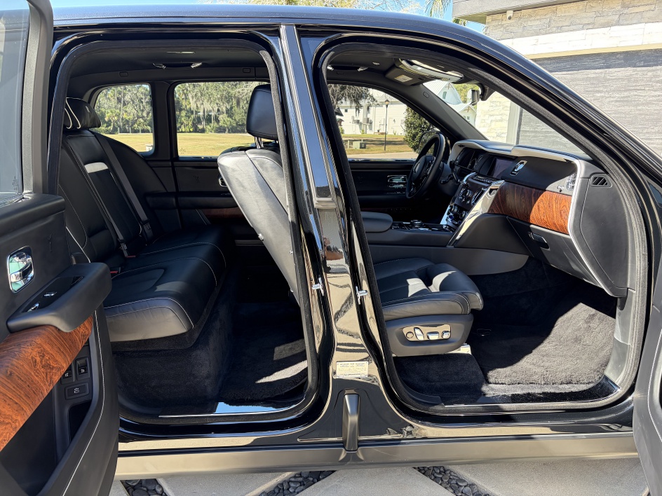 2020 Rolls-Royce Cullinan Base - Photo 26