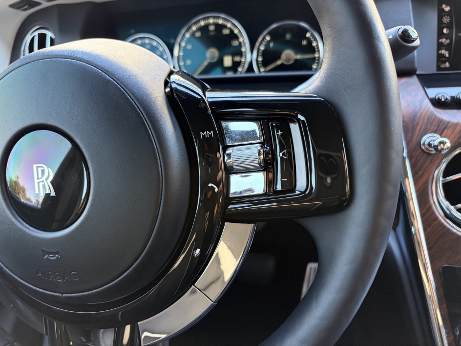 2020 Rolls-Royce Cullinan Base - Photo 28