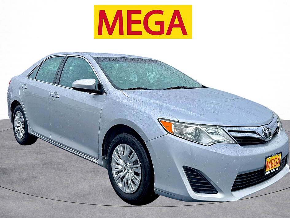 2013 Toyota Camry LE