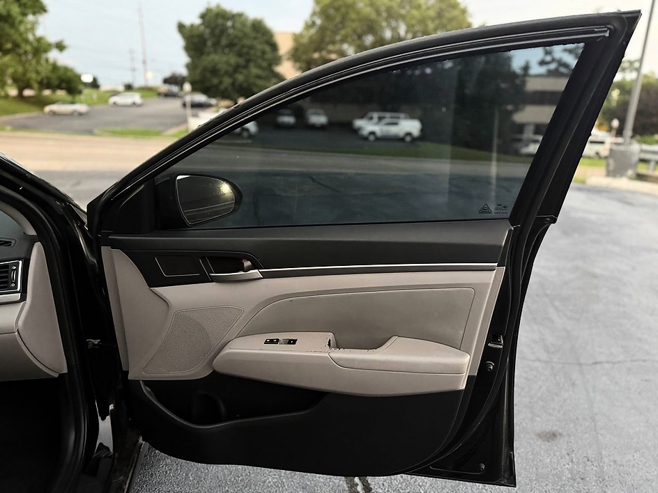 2018 Hyundai Elantra SEL - Photo 16