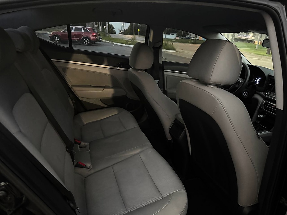 2018 Hyundai Elantra SEL - Photo 15