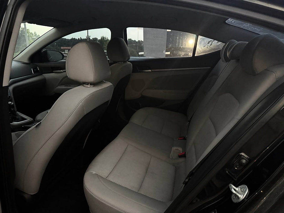 2018 Hyundai Elantra SEL - Photo 13