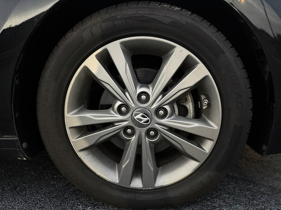 2018 Hyundai Elantra SEL - Photo 27