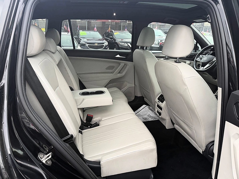 2022 Volkswagen Tiguan SE R-LINE BLACK - Photo 11
