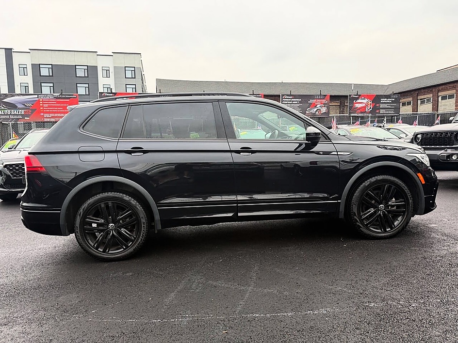 2022 Volkswagen Tiguan SE R-LINE BLACK - Photo 5