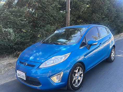 2012 Ford Fiesta SES Hatch's photo