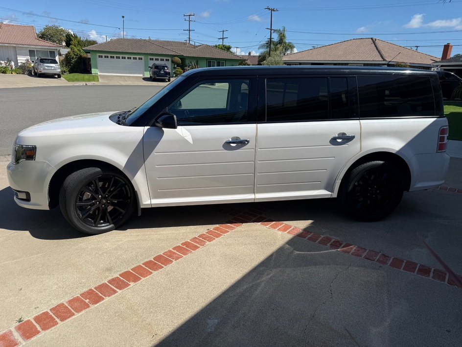 2019 Ford Flex SEL - Photo 7
