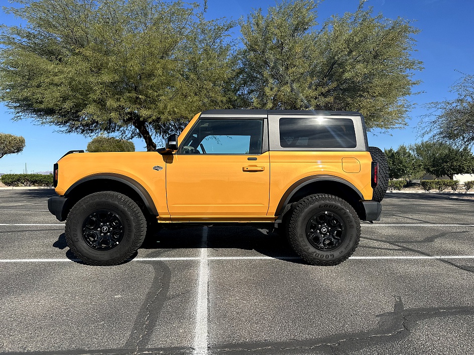 2021 Ford Bronco 2-Door Wildtrak's photo